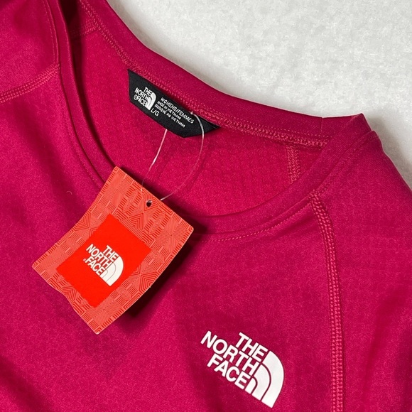 The North Face‎ Women’s Flash Dry Long Sleeve Textured Crew Neck Track Shirt - Picture 9 of 10